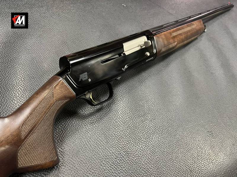 BROWNING MOD. A5 INERZIALE CAL. 12 CANNA CM. 70 STROZZ. INTERNI BASCULA NERA · foto 1 di 1