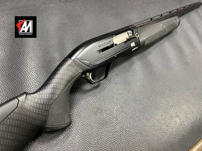 BROWNING MOD. MAXUS 2 CARBON CAL.12 CANNA CM. 71 STROZZ. INT. · foto 1 di 1
