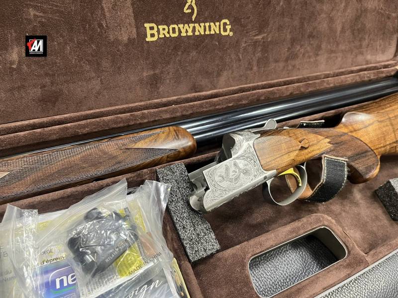 BROWNING MOD. 525 GRADE 5 LIMITED EDITION CAL.20 CM. 76 STROZZ. INT. · foto 1 di 1