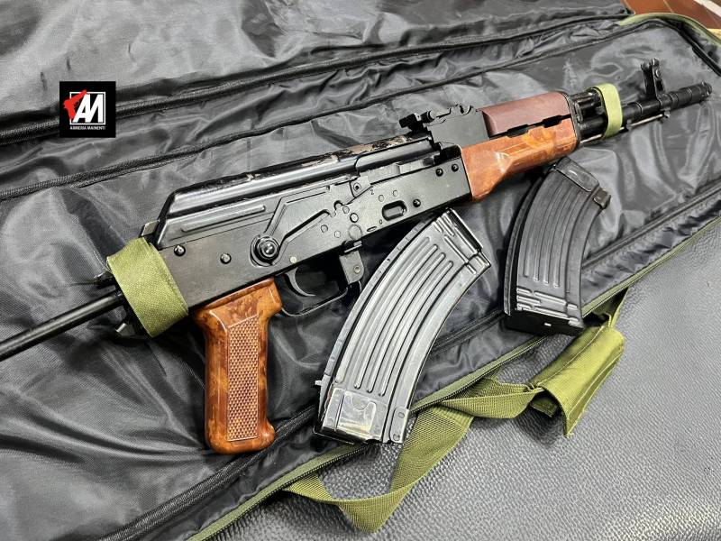 FB RADOM MOD. AK47 CAL. 5,45X39 ORIGINALE POLACCO 2 CARICATORI ORIGINALE!!
