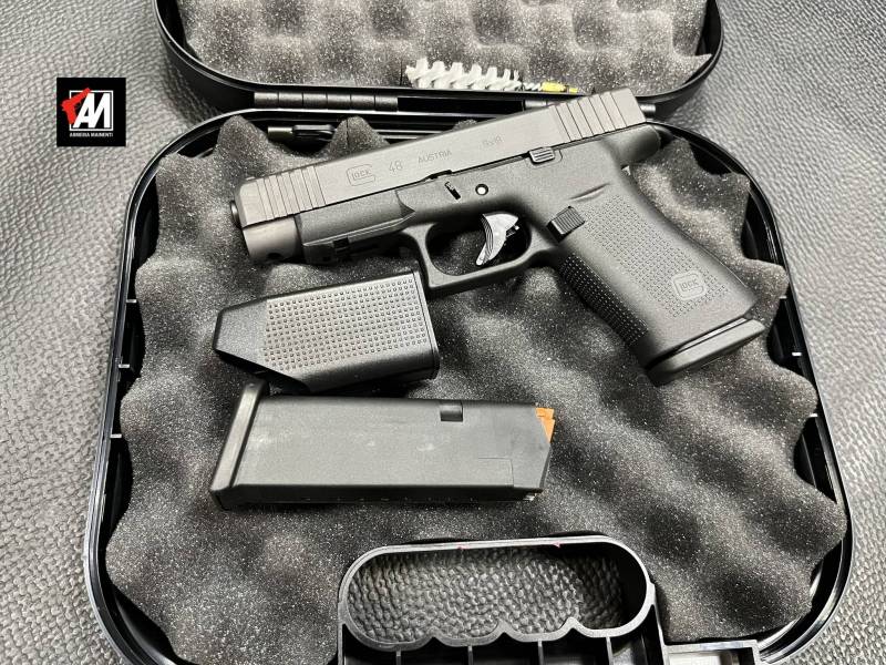 GLOCK MOD. 48 RAIL FS CAL. 9X21 + CARICATORE DI SCORTA