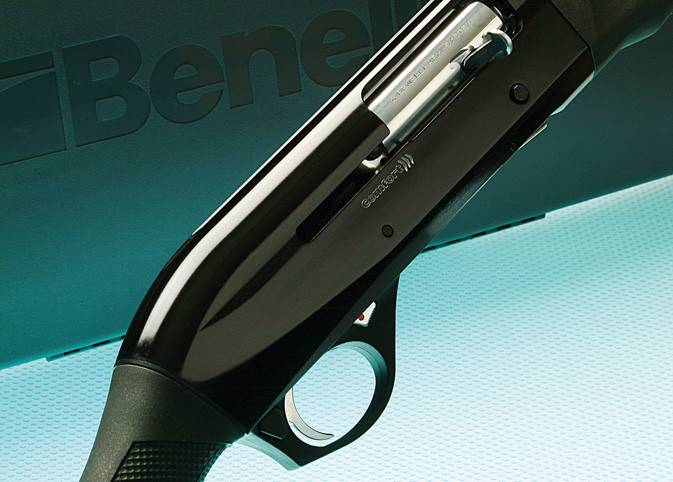 BENELLI MOD. CONFORT CAL.12 CANNA CM. 61 STROZZ.INT. · foto 1 di 1
