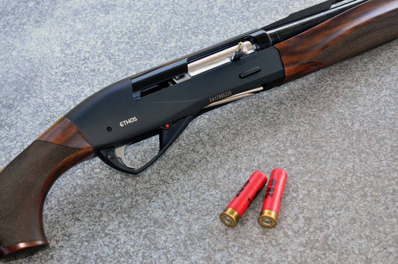 BENELLI ETHOS CAL. 28 CANNA CM. 71 STROZZ. INT. FORI COMPENS. IN VOLATA · foto 1 di 1