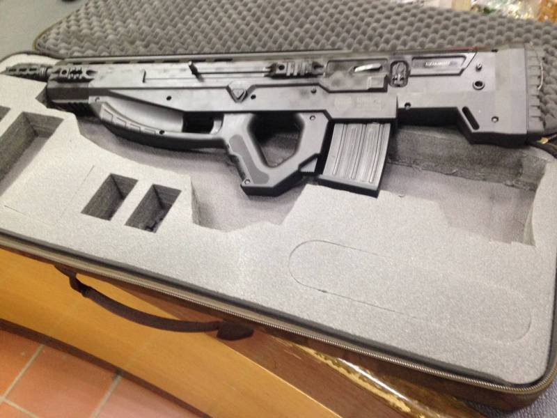 UZKON MOD. UNG-12 BLACK CAL.12/76 CON CARIC. 5 C · foto 1 di 1
