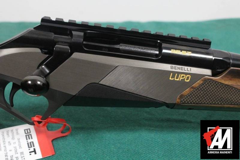 BENELLI MOD. LUPO LEGNO CAL. 300 WIN. MAG. CANNA CM. 56 FILETTATA 14X1 · foto 1 di 1