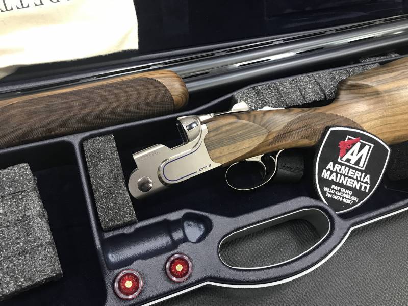 BERETTA MOD. DT11 TRAP CAL.12 CM. 75 2-1 CANNE 1550 GR. CALCIO FISSO · foto 1 di 1