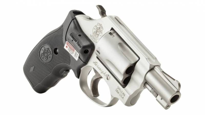 SMITH e WESSON MoOD. 637 CT LASER GRIP Airweight 1-7/8 POLL. CAL.38Sp. · foto 1 di 1